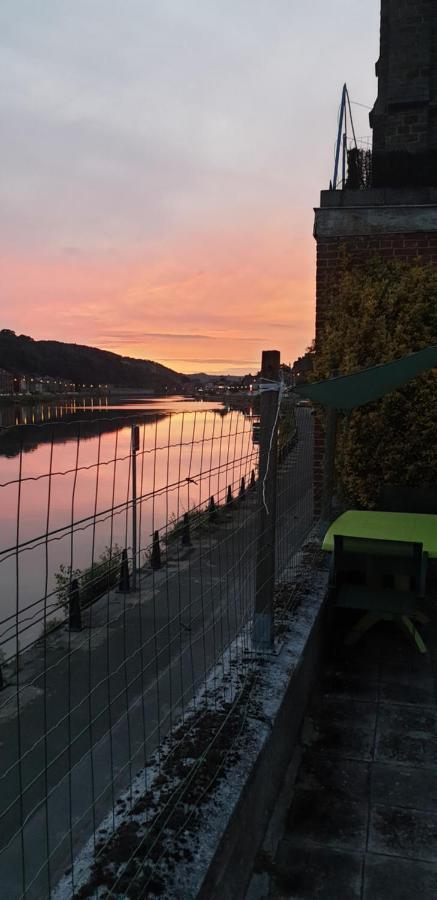 Le Bord De Meuse Lejlighed Dinant Eksteriør billede
